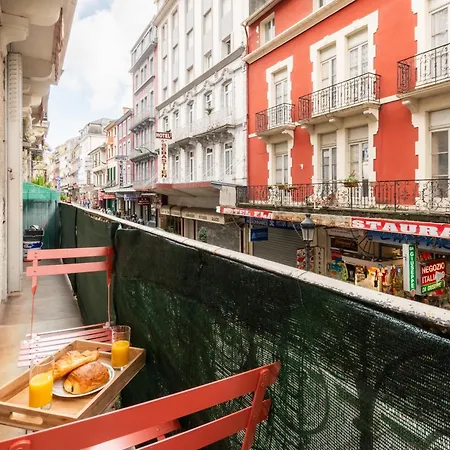 2 Pieces Coup De Coeur, Balcon, Proche Sanctuaire * Λούρδη