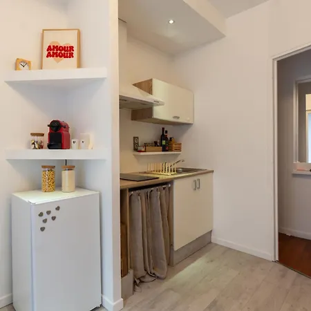 2 Pieces Coup De Coeur, Balcon Ensoleille, 5 Min A Pied Du Sanctuaire דירה לורדה