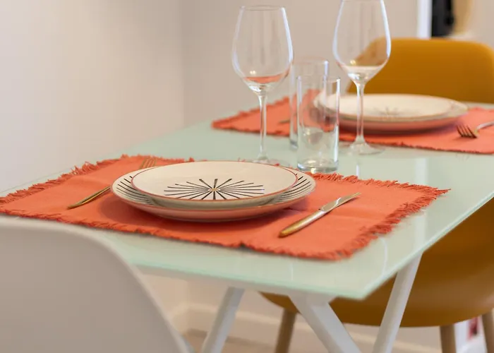 2 Pieces Coup De Coeur, Balcon, Proche Sanctuaire Λούρδη