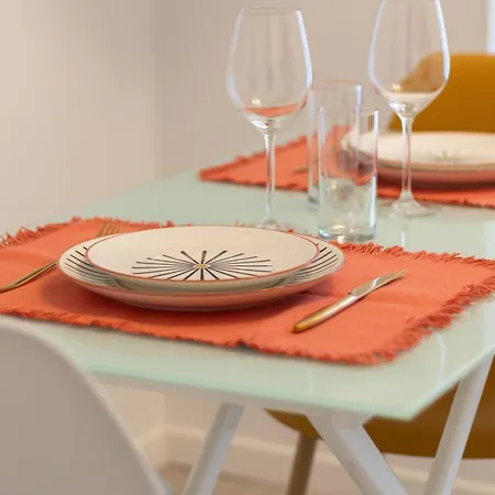 2 Pieces Coup De Coeur, Balcon, Proche Sanctuaire ルルド